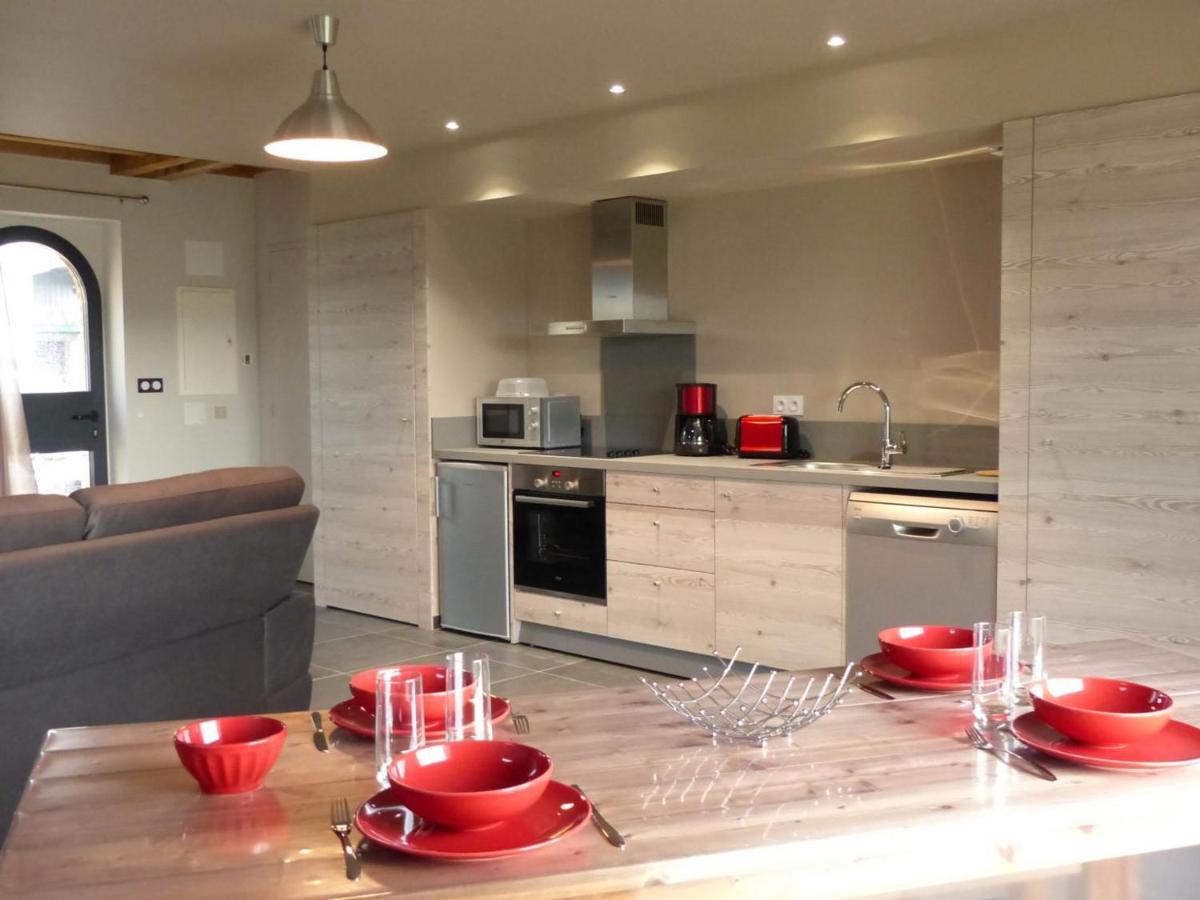 Gite Renove Avec Terrasse, Poele A Bois Et Wifi A Chapeau - Fr-1-489-79 Exterior foto