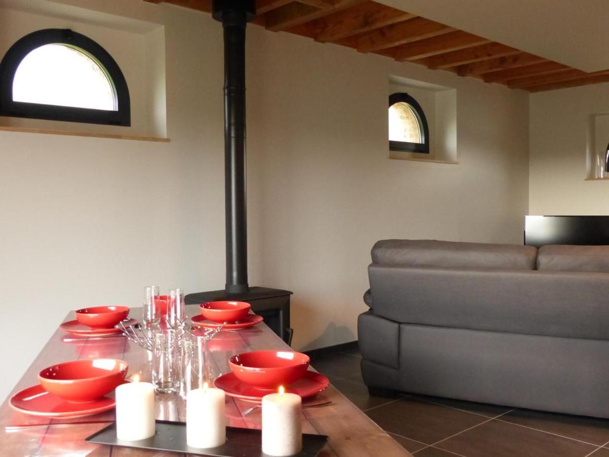 Gite Renove Avec Terrasse, Poele A Bois Et Wifi A Chapeau - Fr-1-489-79 Exterior foto