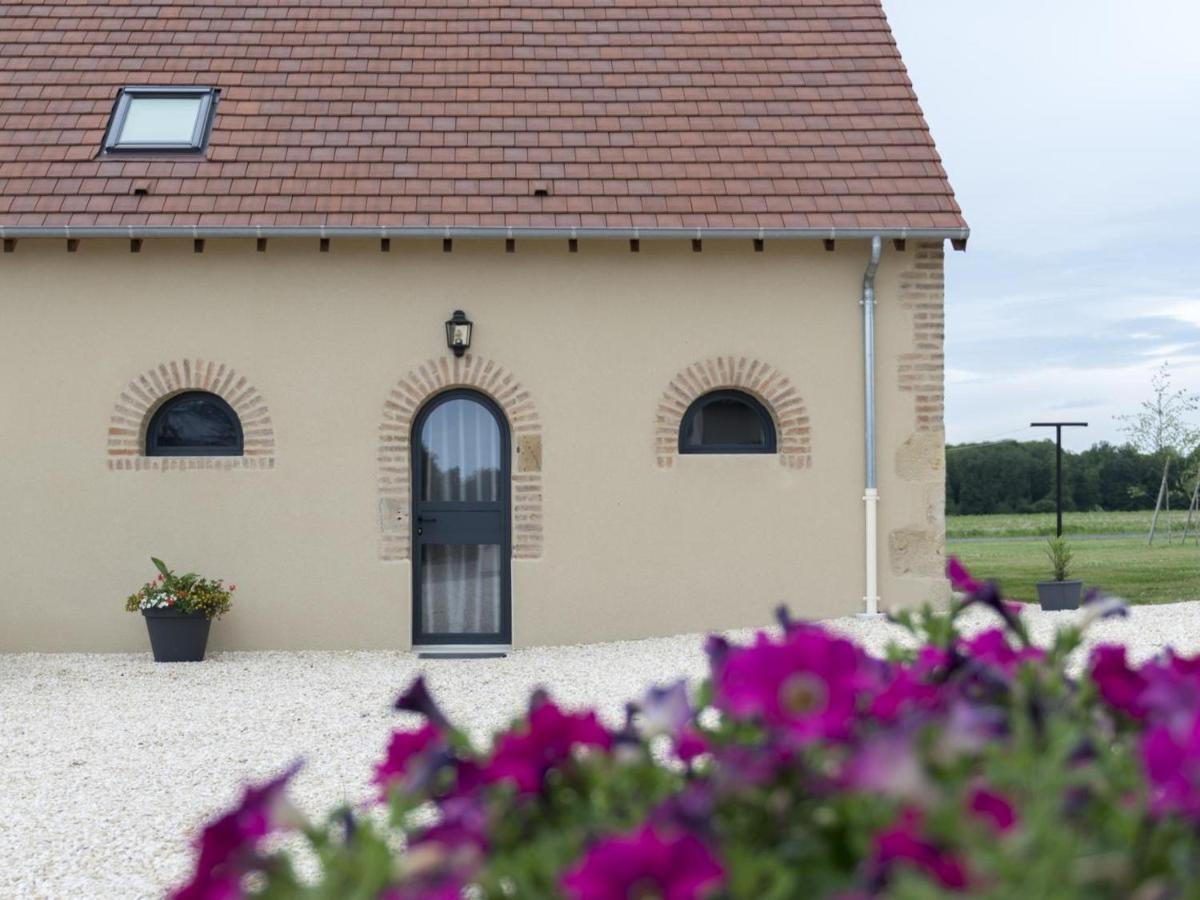 Gite Renove Avec Terrasse, Poele A Bois Et Wifi A Chapeau - Fr-1-489-79 Exterior foto